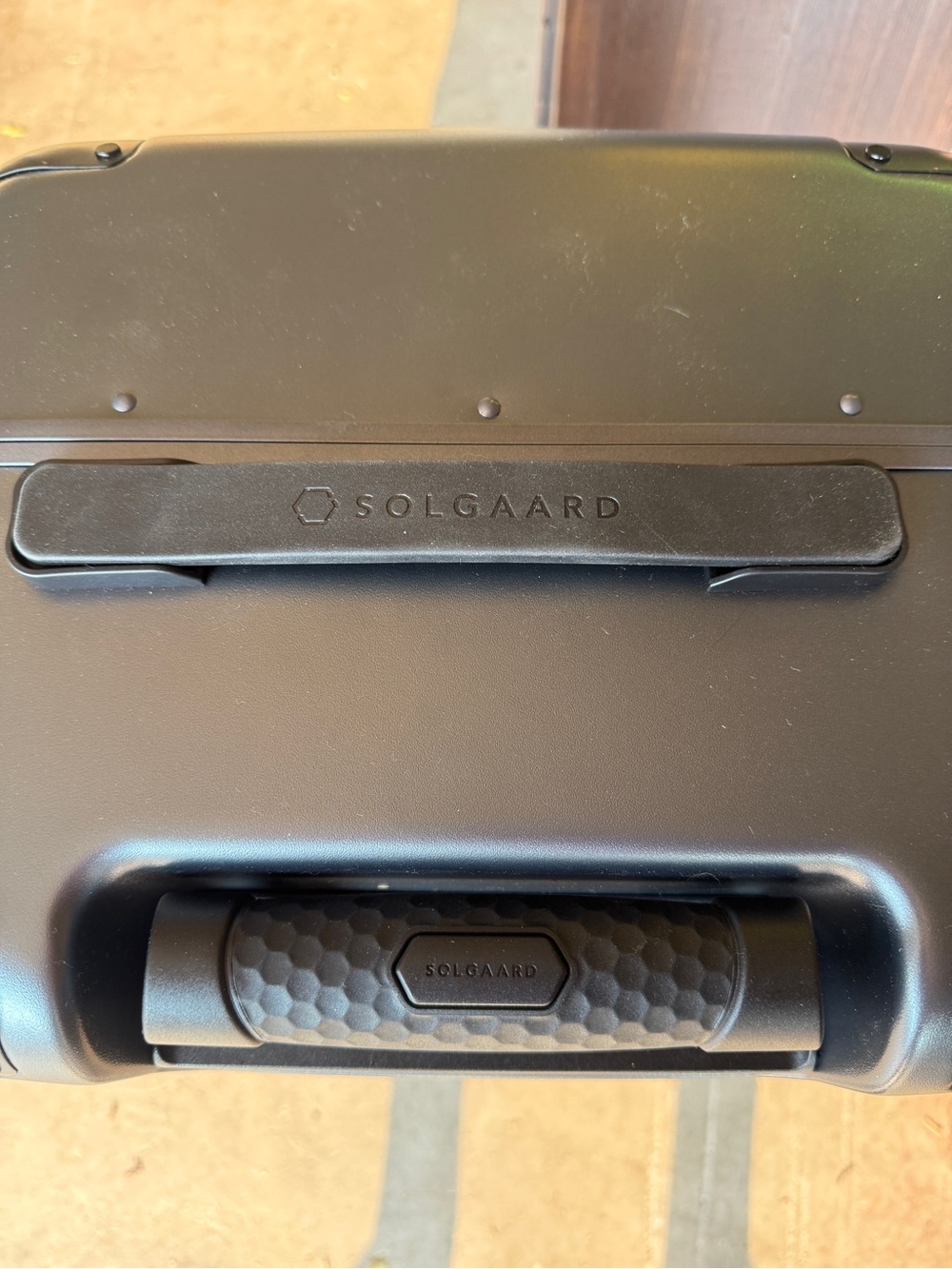 Solgaard Luggage 25” Check In Closet New - Picture 2 of 15